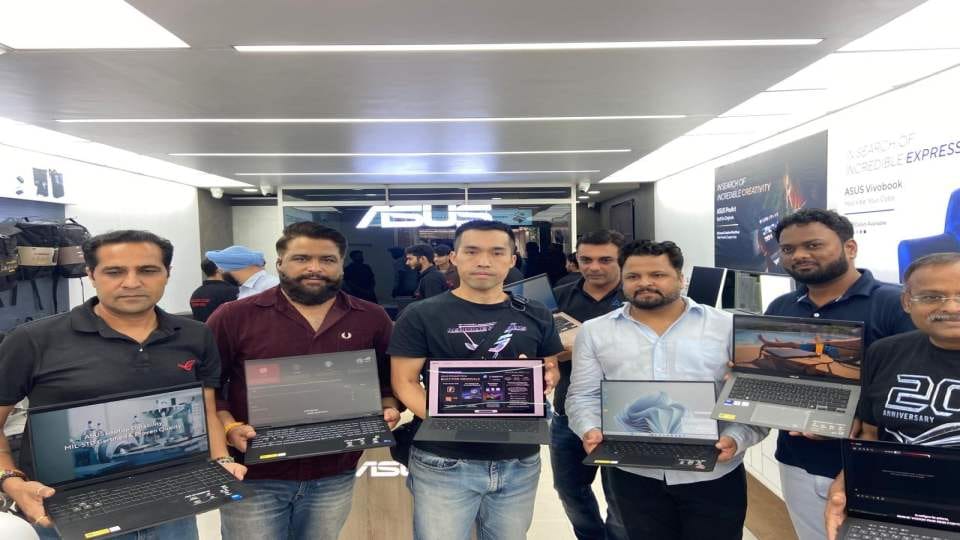 ASUS's first Pegasus hybrid store opens in Chandigarh.
