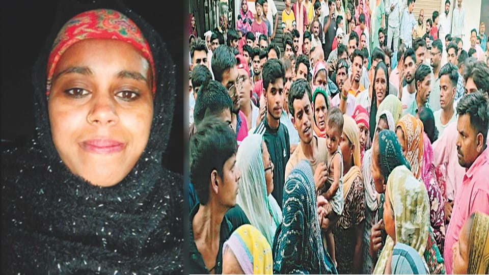 Meerut Woman Murder: Husband Kills Wife, Reaches Police Station With Knife