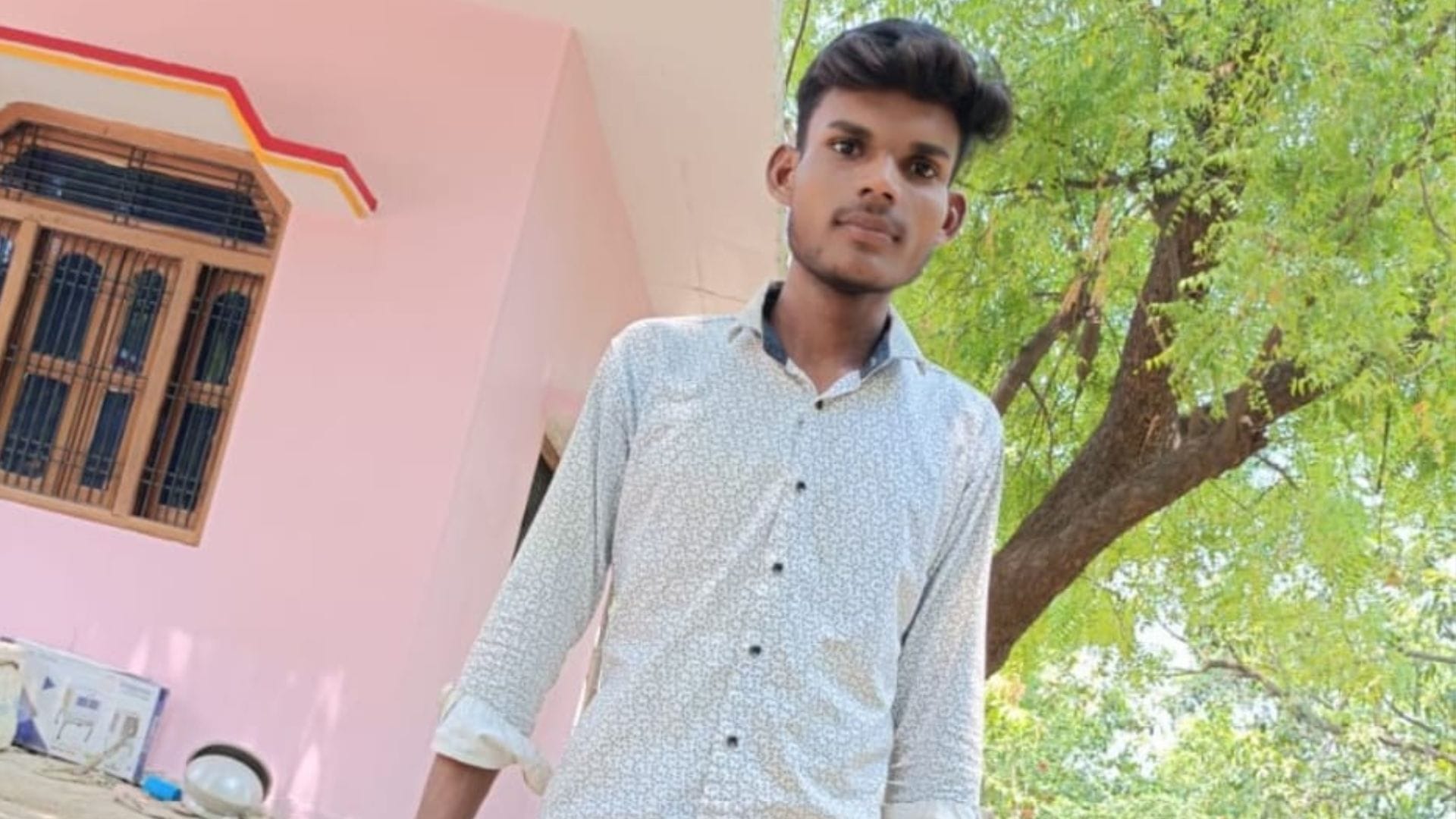 मृतक शुभम की फाइल फोटो