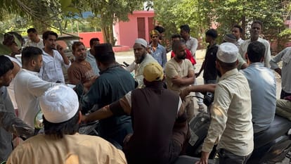 Baghpat: Young man forced into marriage, beaten at a panchayat meeting after seeking divorce papers