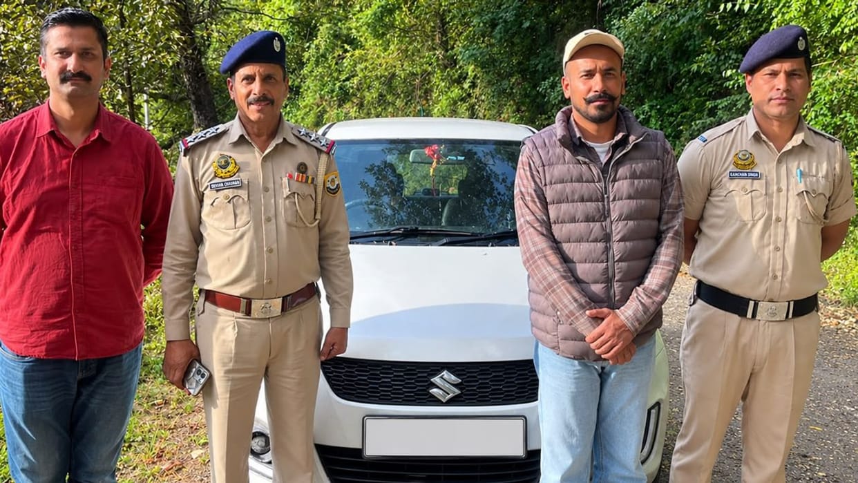 stolen swift car recovered near sungri jubbal police