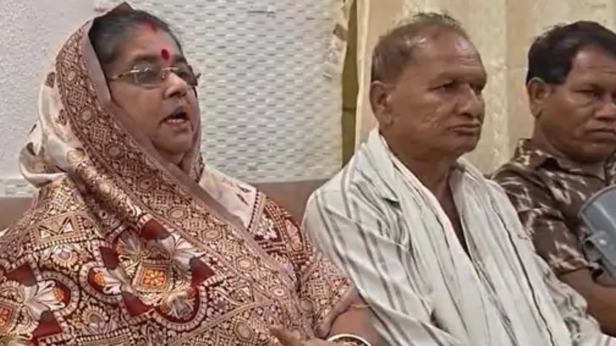 किरनापुर कांड: FIR पर भड़कीं विधायक अनुभा मुंजारे, पुलिस की कार्यप्रणाली पर उठाए सवाल; उग्र आंदोलन की चेतावनी