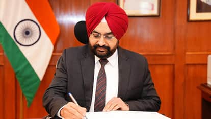 Election Commissioners: Who Are Sukhbir Singh Sandhu and Vivek Joshi? Know Their Educational Qualification