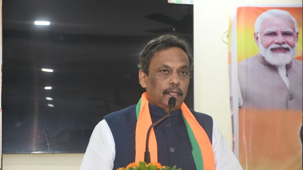 In Gorakhpur, Tawde analyzed the reasons behind the drop from 12 seats to 6 in the Lok Sabha.