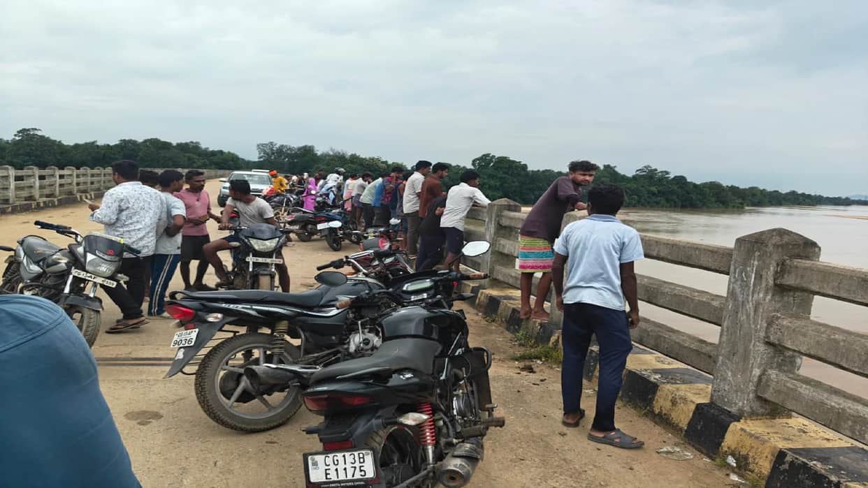 Body of youth missing for two days found in Raigarh river; police investigating whether it is a case of suicid