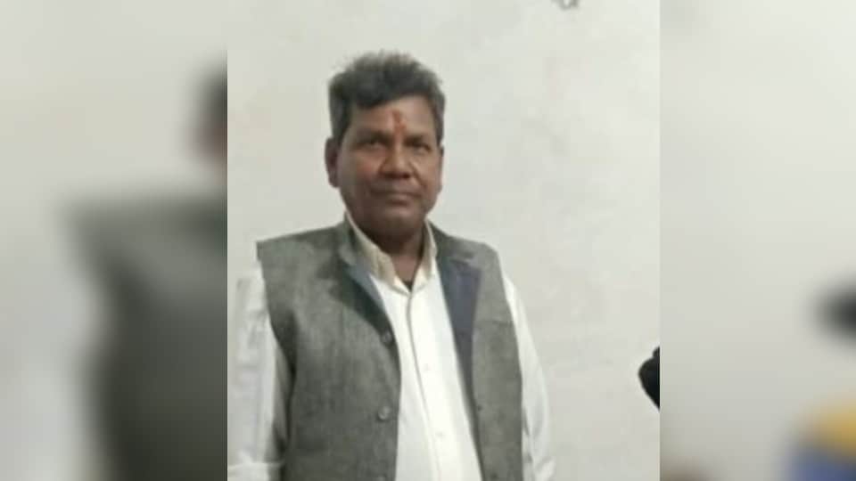 Elderly singer dies in road accident in Kishani in Mainpuri