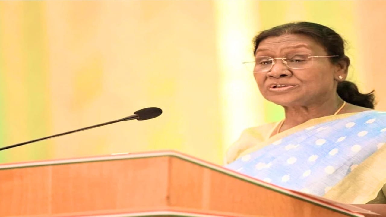 राष्ट्रपति द्रौपदी मुर्मू।
