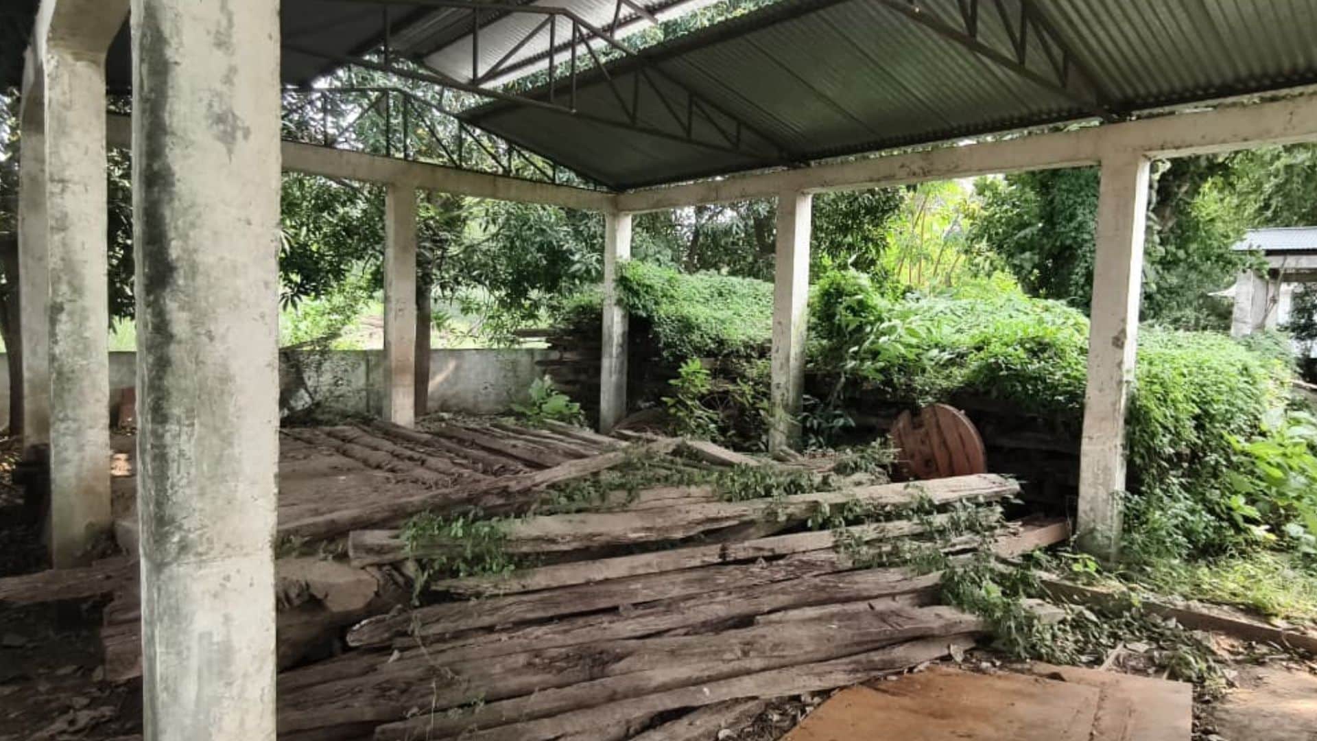 Government buildings falling into disrepair Crematoriums worth 44 lakh rendered useless over 11 years