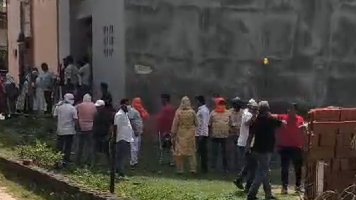 Clash between two parties over land dispute six-year-old child also named as an accused in Varanasi