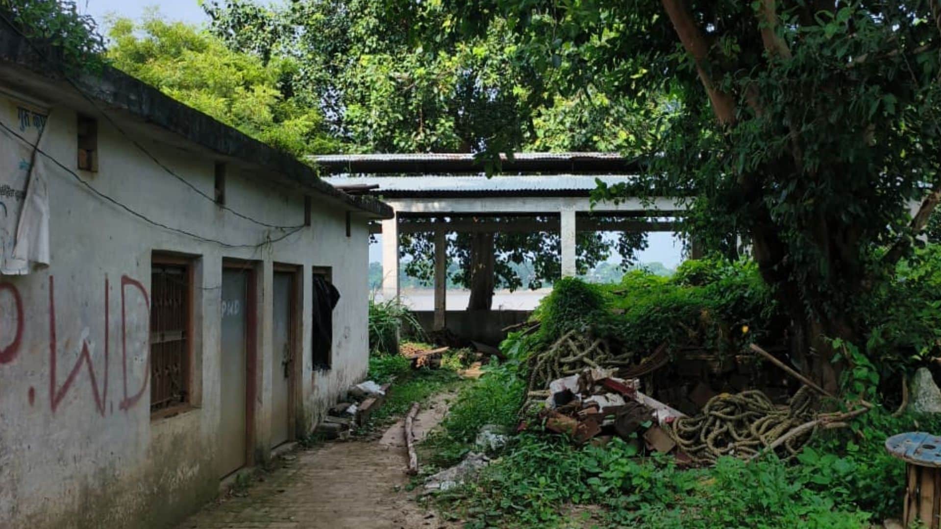 Government buildings falling into disrepair Crematoriums worth 44 lakh rendered useless over 11 years