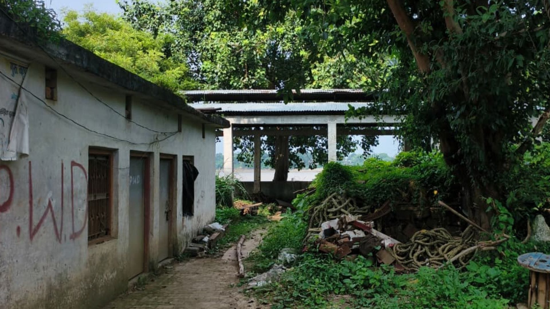 Government buildings falling into disrepair Crematoriums worth 44 lakh rendered useless over 11 years