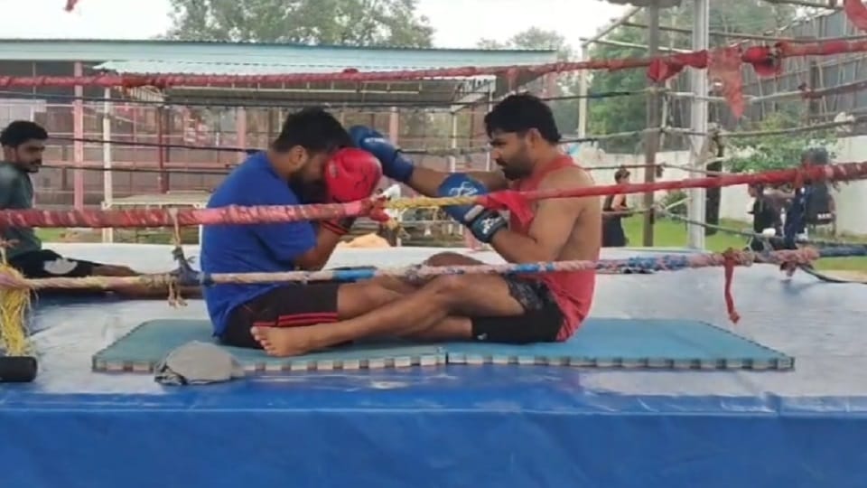 बॉक्सर आदित्य की तैयारी