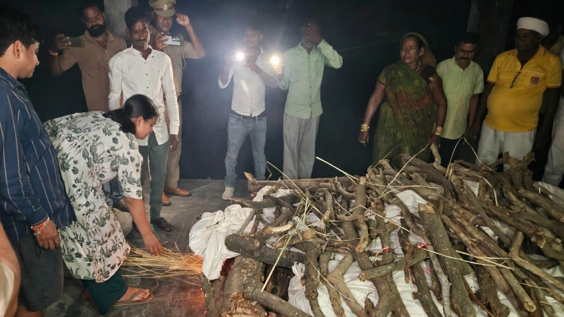 Shambhupur Massacre Sunil spirit used possess Arvind no male member left in family funeral pyres lit