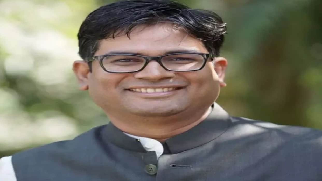 Chhattisgarh: Finance Minister OP Choudhary enters Kelo River, inaugurates project worth Rs 29.99 crore