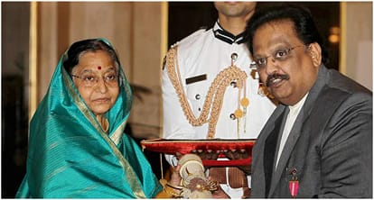 Balasubrahmanyam Death Anniversary Special know about his records and his 10 famous songs