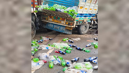 Kanpur: Head-on collision between speeding trailer and pickup truck; both drivers killed