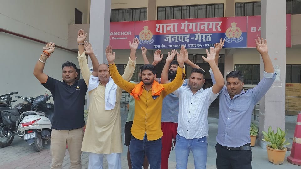 Meerut: Fardeen checked into a hotel with a young woman using an Aadhaar card bearing the name 'Ankit