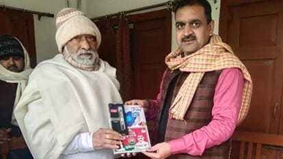 Ram Govind Chaudhary passes away close associate of Akhilesh Yadav confidant of Mulayam MLA eight times