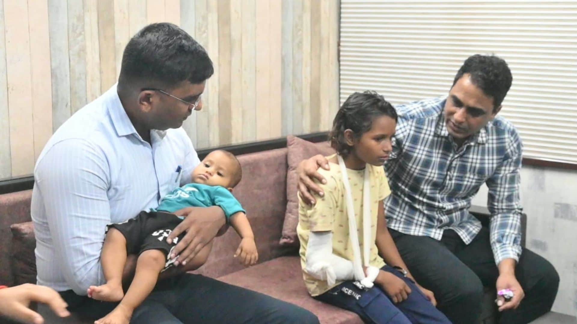 Azamgarh murder case no male member in arvind family niece performed last rites uncertainty post-funeral feast