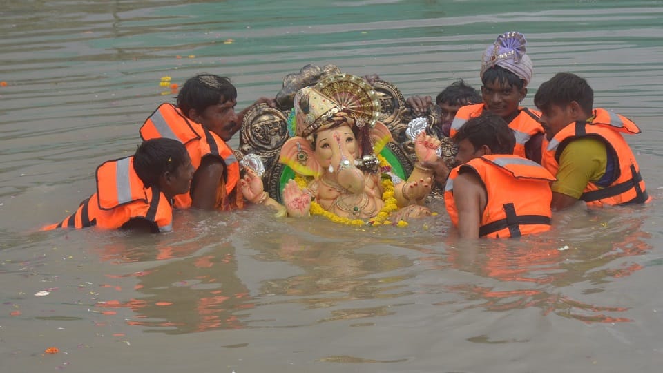 immersion procession was taken out with great fanfare to mark conclusion of Ganesh festival