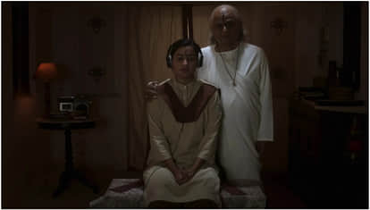 Hunkkaar the roar web series review and rating in hindi aneet padda and fatima sana shaikh with raghubir yadav