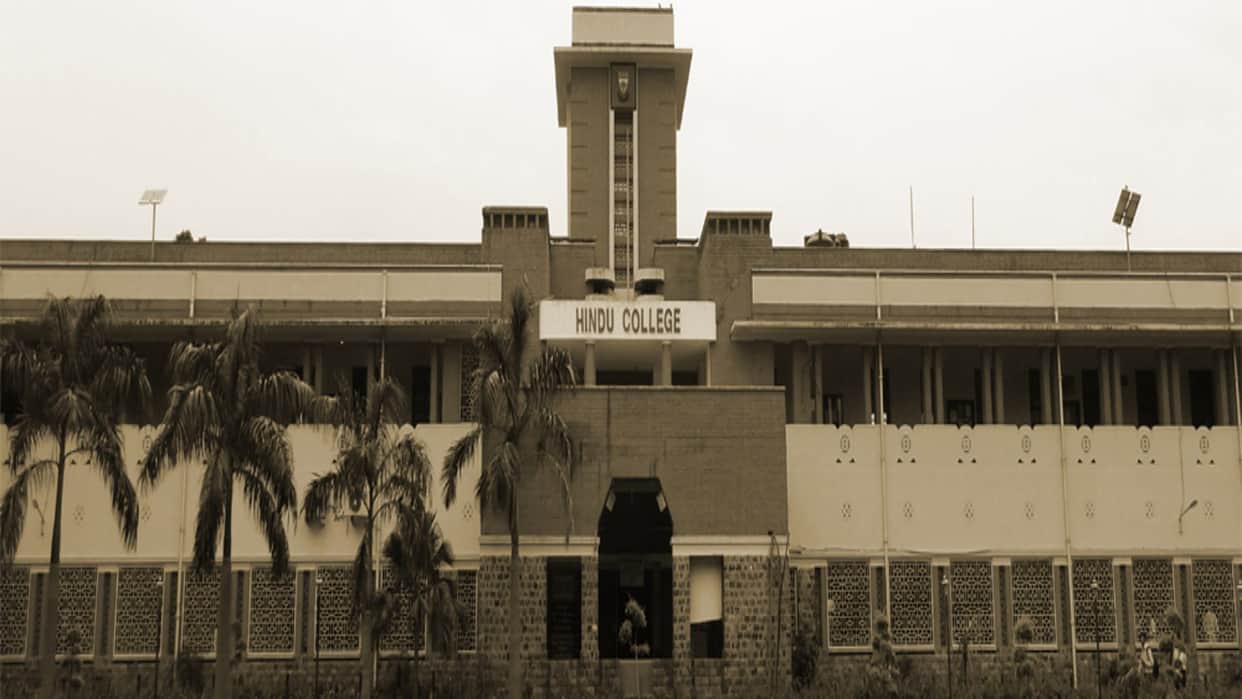 Hindu College Faces Dispute Over Show-Cause Notice, Administration and Staff Association at Odds