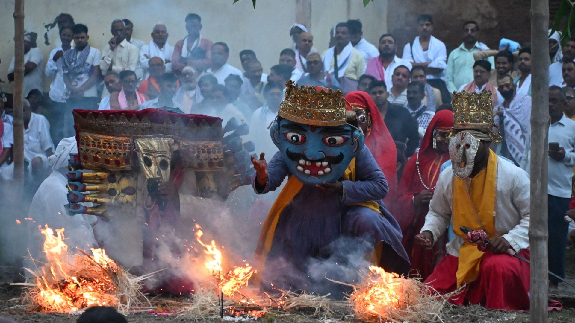 Ramnagar Ramlila earth trembled under Ravana tyranny assurance Lord incarnation resounded from Kshir Sagar