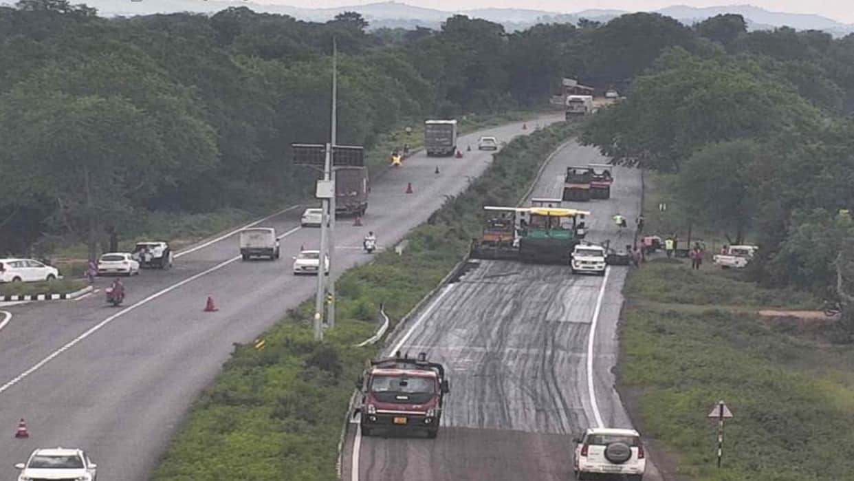 Road made from plastic waste: Trial conducted on the Jhansi-Lalitpur highway