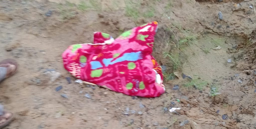 Kannauj Motherly love found abandoned by roadside in the rain newborn girl wrapped in a towel was discovered
