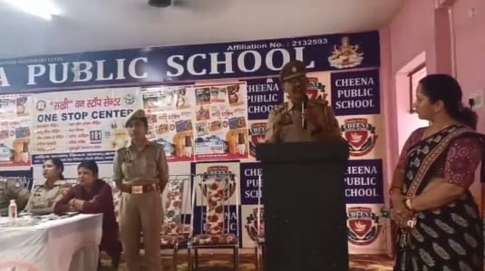 Kanpur Police hold Safety Class in Ghatampur students taught self defense techniques and given essential tips