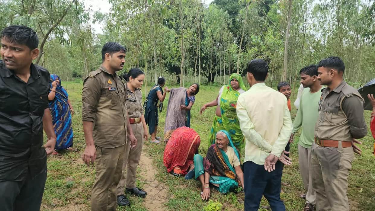 Hardoi Status message read I ve hanged myself come and see teenage lovers found hanging