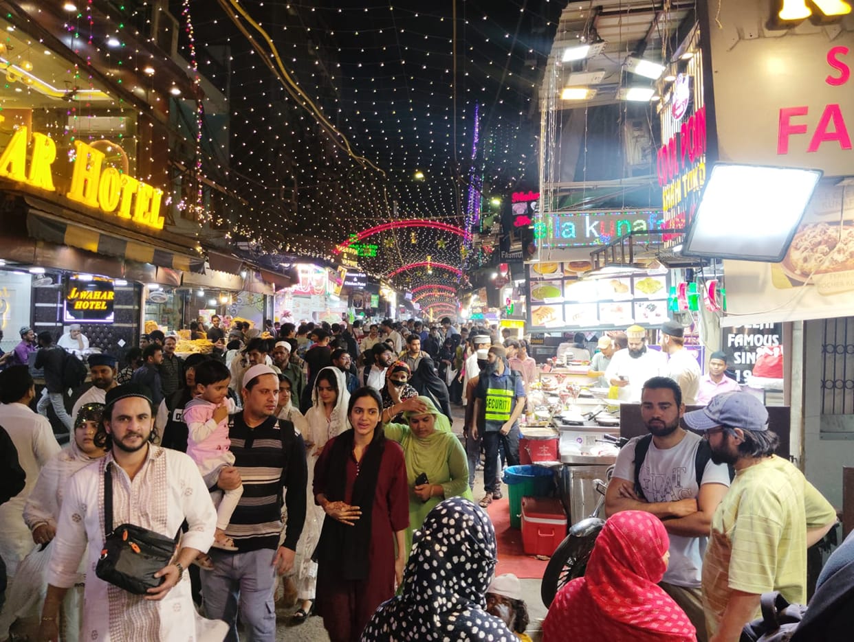 Matia Mahal is a confluence of heritage and business, but basic amenities are in a bad state