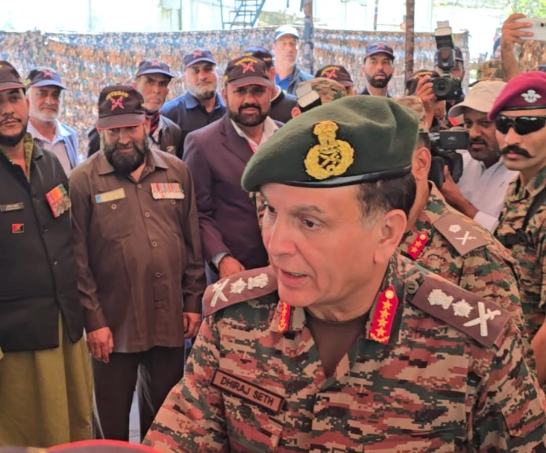Army Chief General Dheeraj Seth reached Karnah