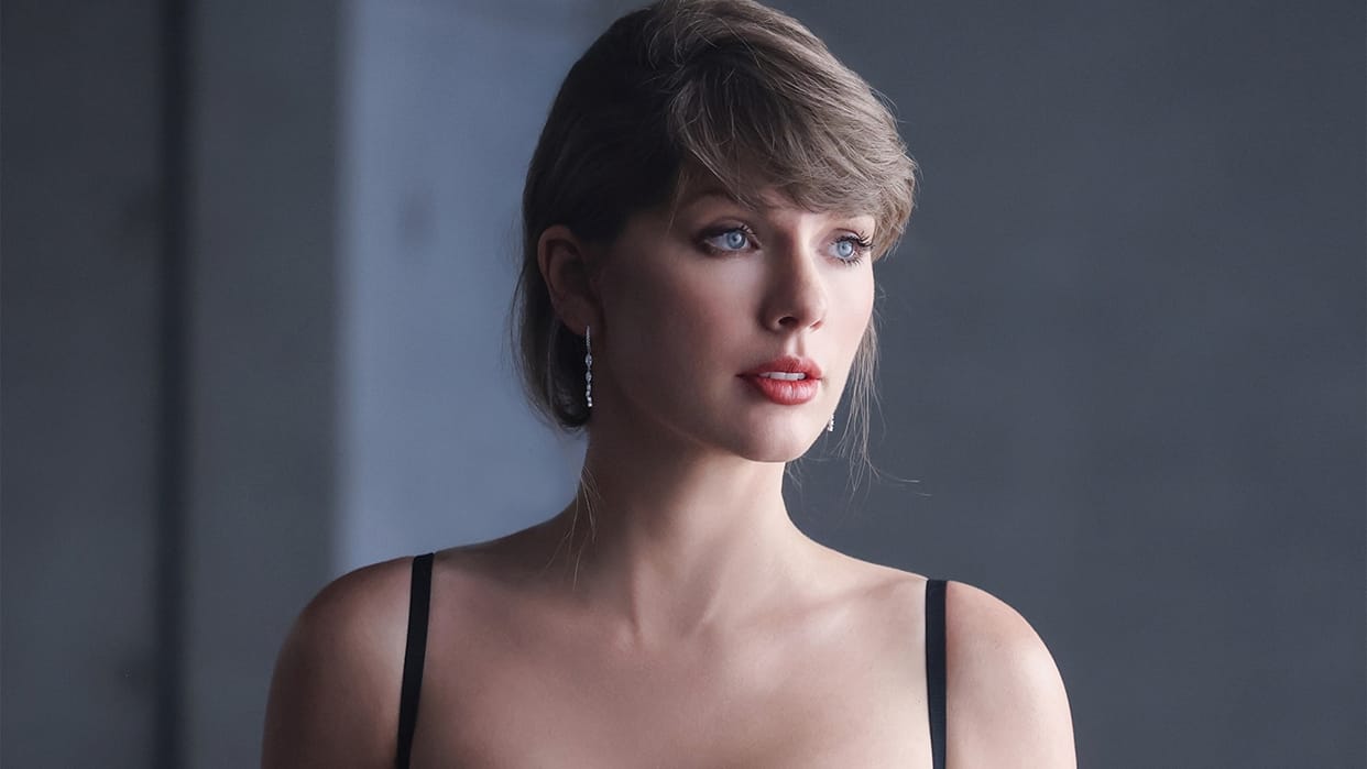 Taylor Swift New Music Video Patient Zero Set to Feature Actors Dakota Johnson And Colin Farrell