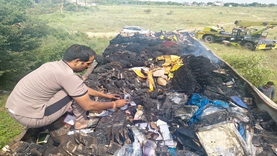 यमुना एक्सप्रेसवे बस हादसा