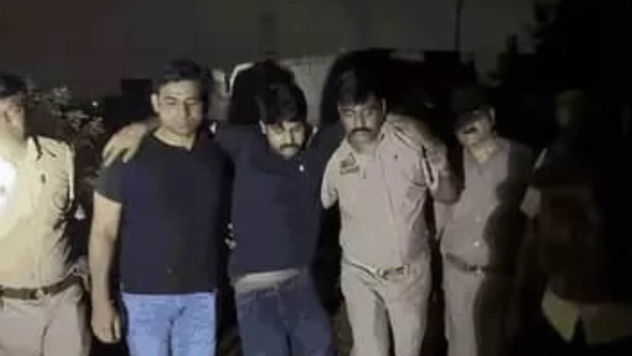 Husband on the run for a month and a half after killing his wife, arrested after police encounter in Jhansi