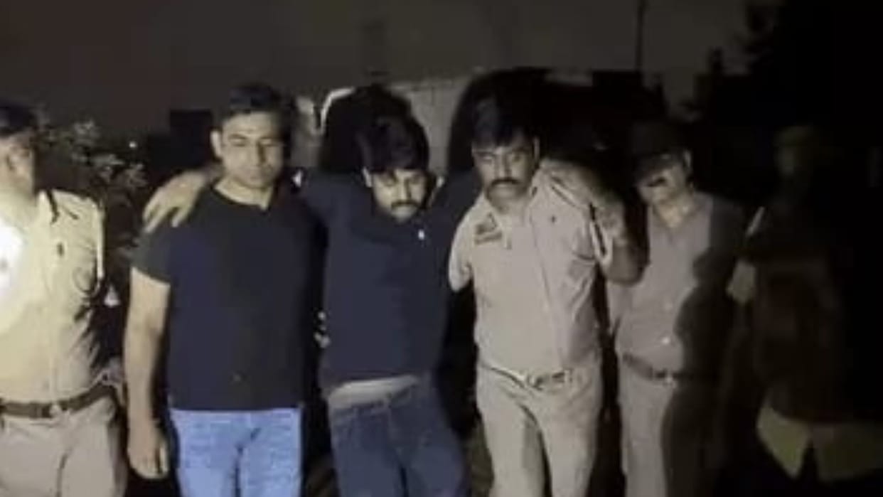 Husband on the run for a month and a half after killing his wife, arrested after police encounter in Jhansi