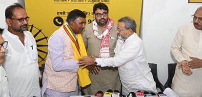 जनसुराज ने श्याम नंदन को दिया टिकट।