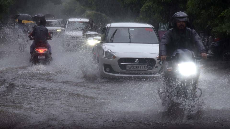 Rain wreaks havoc in UP disrupting normal life relief teams on alert DMs instructed to remain in field