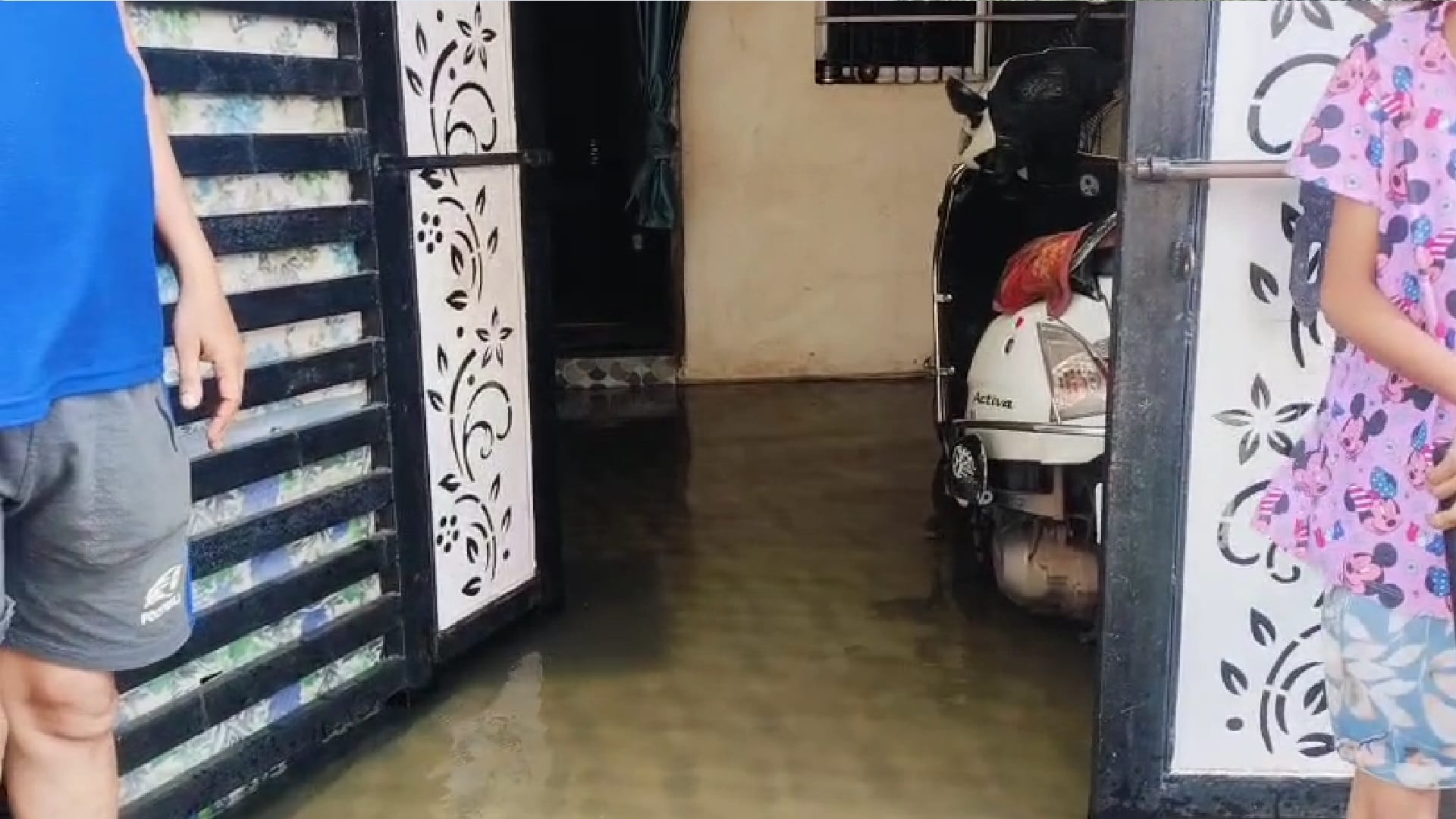 Chhattisgarh: Raipur-Patan road Contact lost due to heavy rain