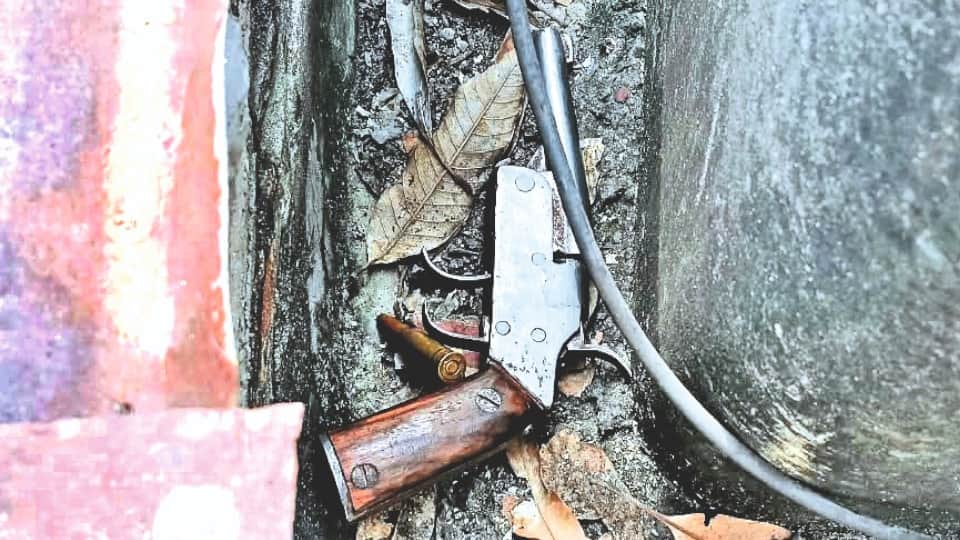 Father murdered for sake of girlfriend Love story began in school family ready for marriage in chandigarh