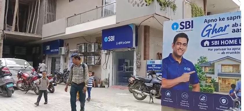 Banks to Remain Open on Sunday Digital Services to Continue During September 28-30 Strike