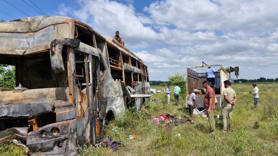 Greater Noida bus accident Son lost his life while trying to save his mother all 9 victims of fire identified