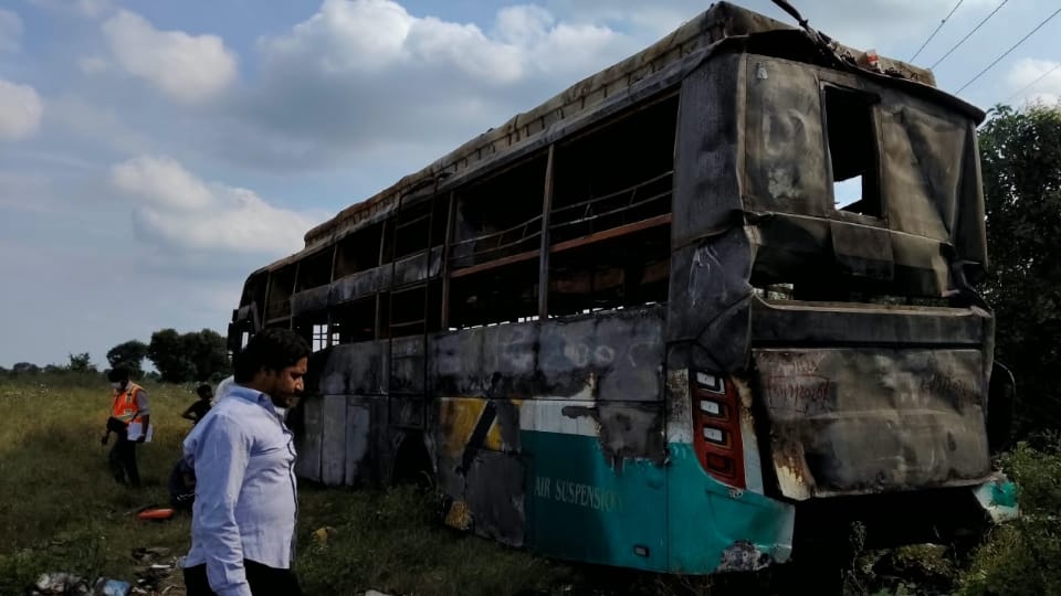 Greater Noida bus accident Son lost his life while trying to save his mother all 9 victims of fire identified