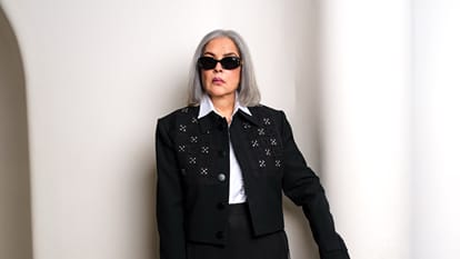 Love And War Zeenat Aman Praise Alia Bhatt Cabaret Themed Look