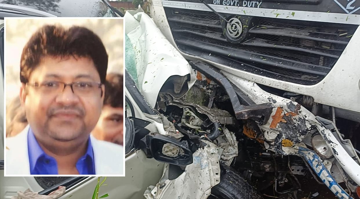 Kanpur accident in Maholi out of control Fortuner rams into a gas tanker factory owner dies on the spot