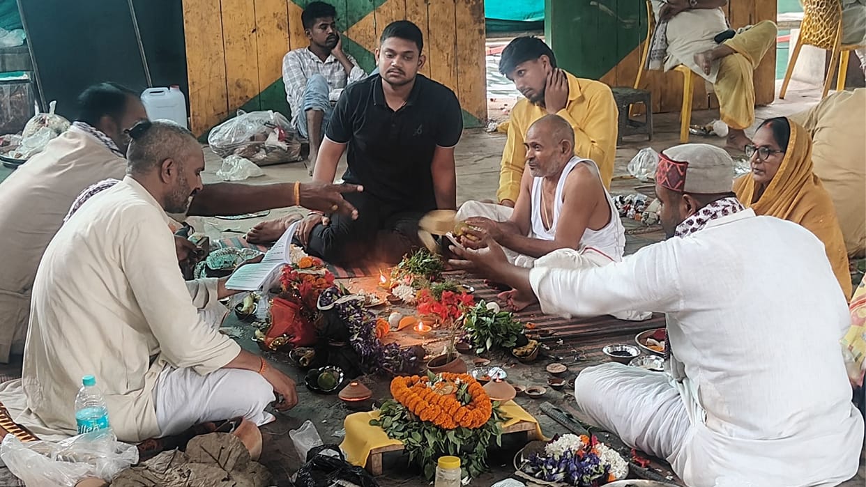 Pitru Paksha 2026 Shraddh rituals for ancestors will be performed at Pishach Mochan Kund starting from Purnima