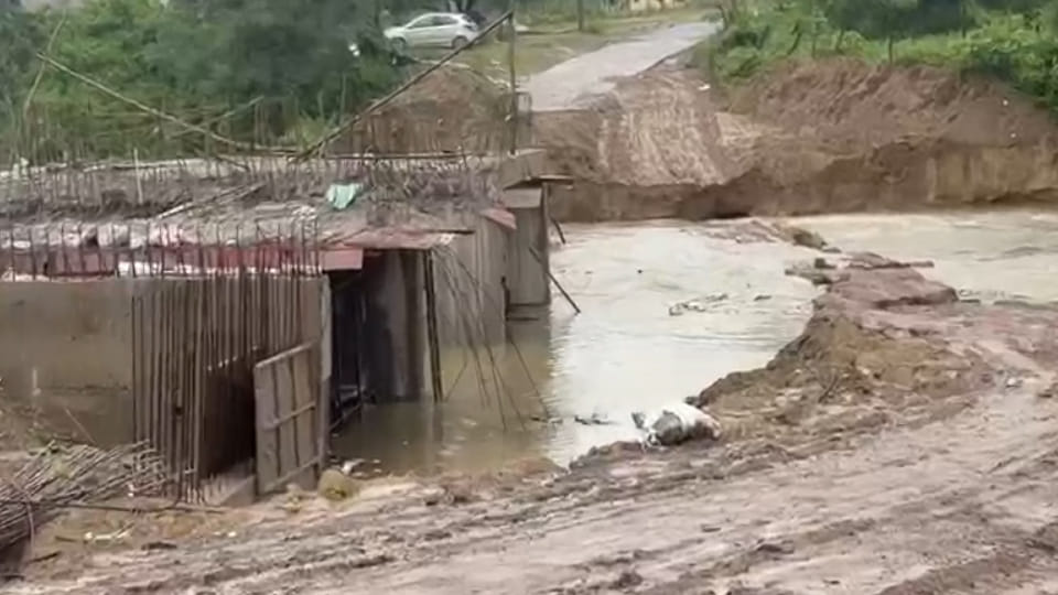 Temporary Access Road to Under-Construction Bridge Washed Away by Rain