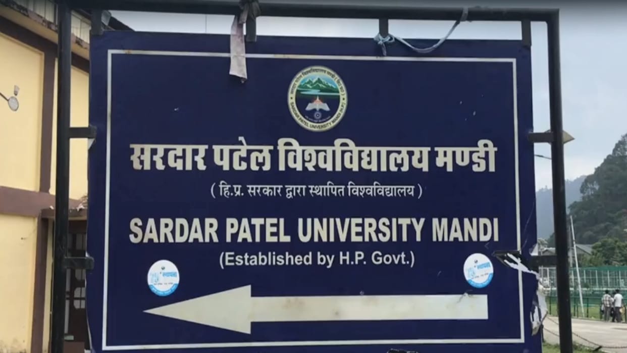 SPU Mandi Research: Neem oil has less impact on cells compared to chemical pesticides.