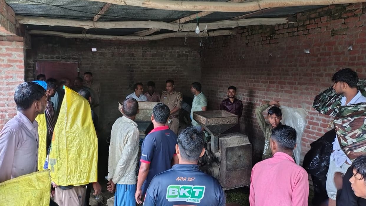 Husband, wife, and son killed after a mud wall collapsed due to heavy rain in Lakhimpur kheri